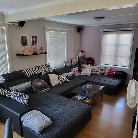 Apartament Sentrumsleilighet Med Gratis Parkering Til Leie Arendal
