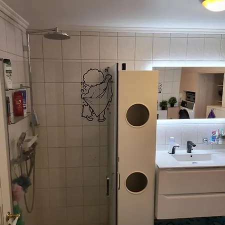 Sentrumsleilighet Med Gratis Parkering Til Leie